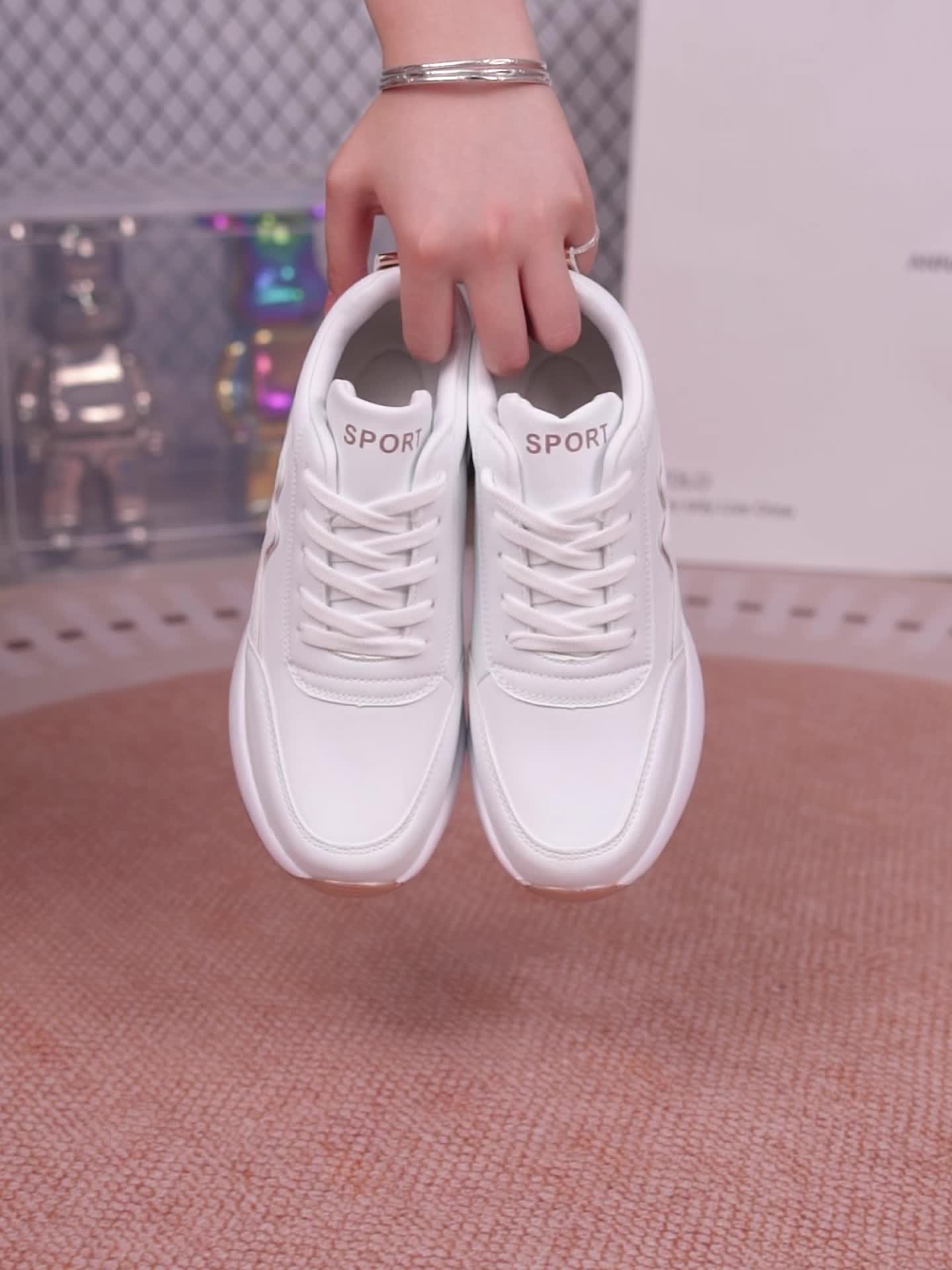 Chunky Platform Sneakers for Women Featuring a Thick Sole, Cushioned Insole, And Arch Support. These Slip-Resistant Shoes Are Suitable for All Seasons, Perfect for Both Casual And Formal Occasions, Providing a Comfortable And Supportive Fit.