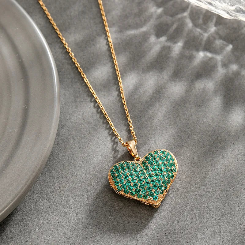 Luxury 24K 9999 Pure Gold Green Love Pendant Fashion European and American Style Micro-inlaid Necklace Pendant
