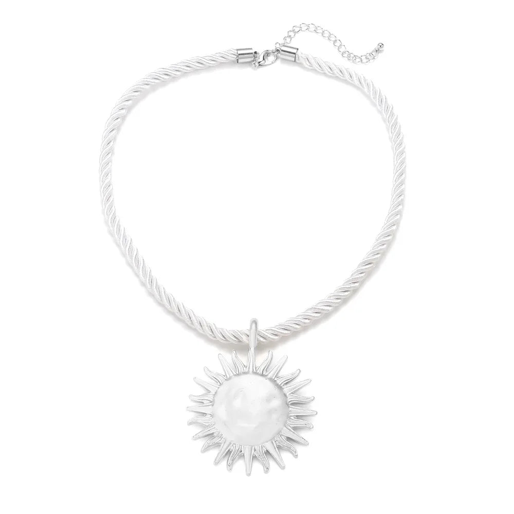 ZAA Vintage Metal Sun Flower Pendant Necklace for Women Rope Chain Collar Jewelry Beach Party Fashion Accessories Gift