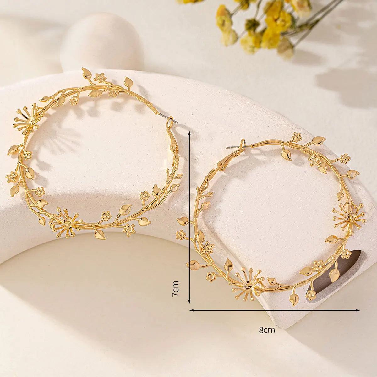 FTCY Exaggerated Hoop Earrings for Women Leaf Flower Gold Color Big Circle Earrings Vintage Trend Women's Jewelry Gift