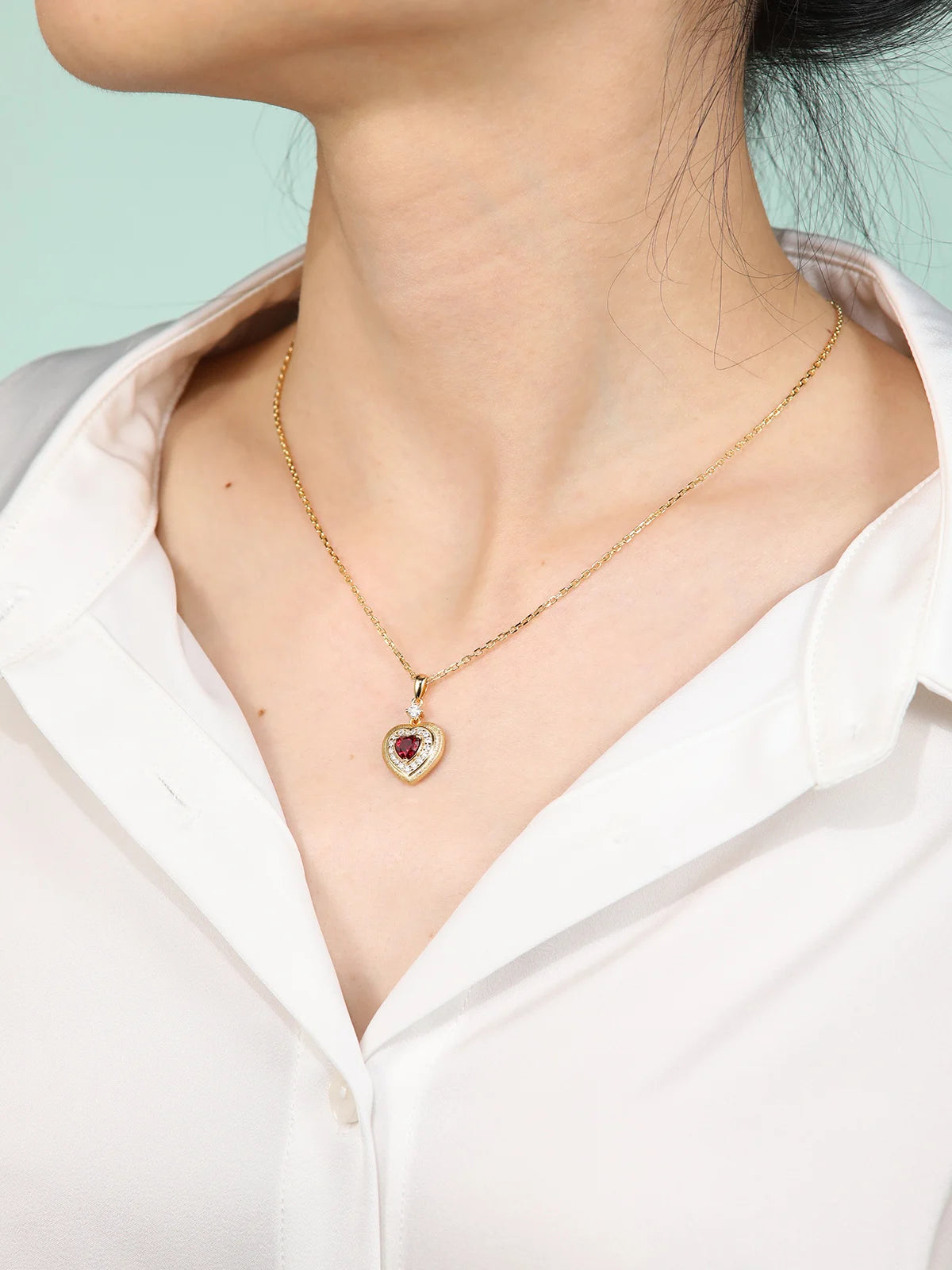 TYYL Lab Grown Ruby Heart Pendant Real 925 Silver Necklace 18K Gold Plated Frosted Moissanite Pendants Luxury Wedding Jewelry