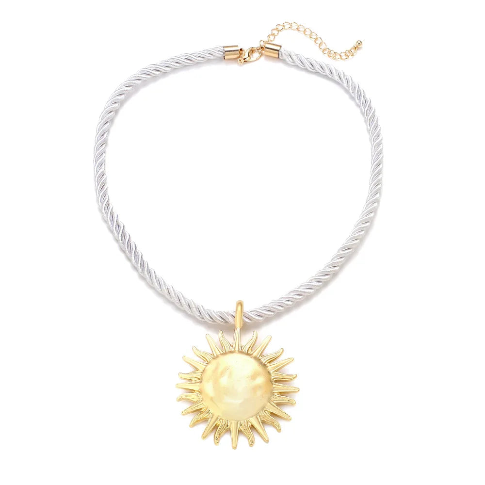 ZAA Vintage Metal Sun Flower Pendant Necklace for Women Rope Chain Collar Jewelry Beach Party Fashion Accessories Gift