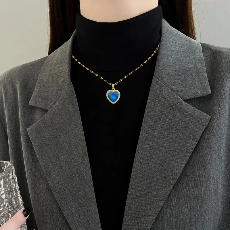 Women's 316L Stainless Steel Heart-Shaped Pendant Necklace with Big Blue Zircon Fashion Clavicle Chain Jewelry Gift for Girls