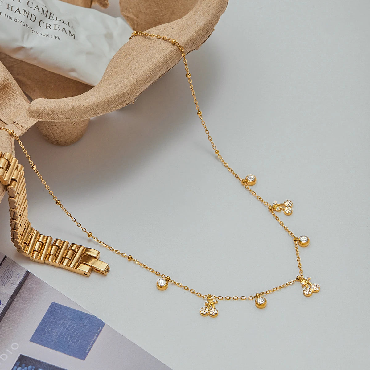 Youthway White Rhinestones Cherry Pendant Necklace For Gift 18K Gold Plated Stainless Steel Elegant Luxury Charm Pendant Jewelry