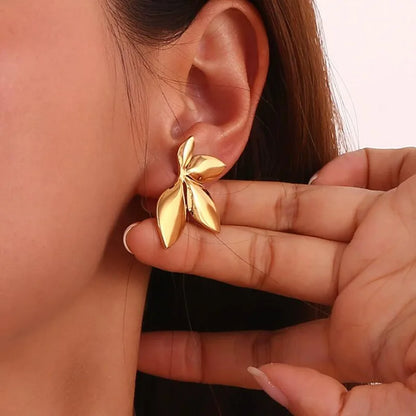 Fashion Stainless Steel Leaves Flower Stud Earrings Bright Anti Allergy Waterproof Charm Texture High Quality Jewelry