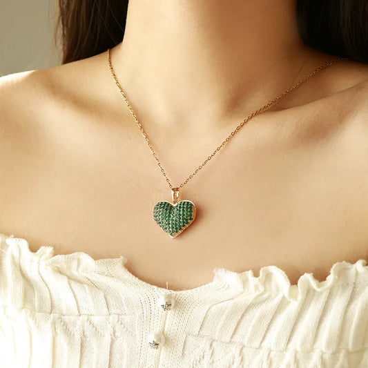 Luxury 24K 9999 Pure Gold Green Love Pendant Fashion European and American Style Micro-inlaid Necklace Pendant