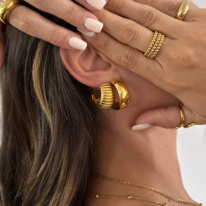 Elegant Gold Chunky C Shape Hoop Earrings - Waterproof