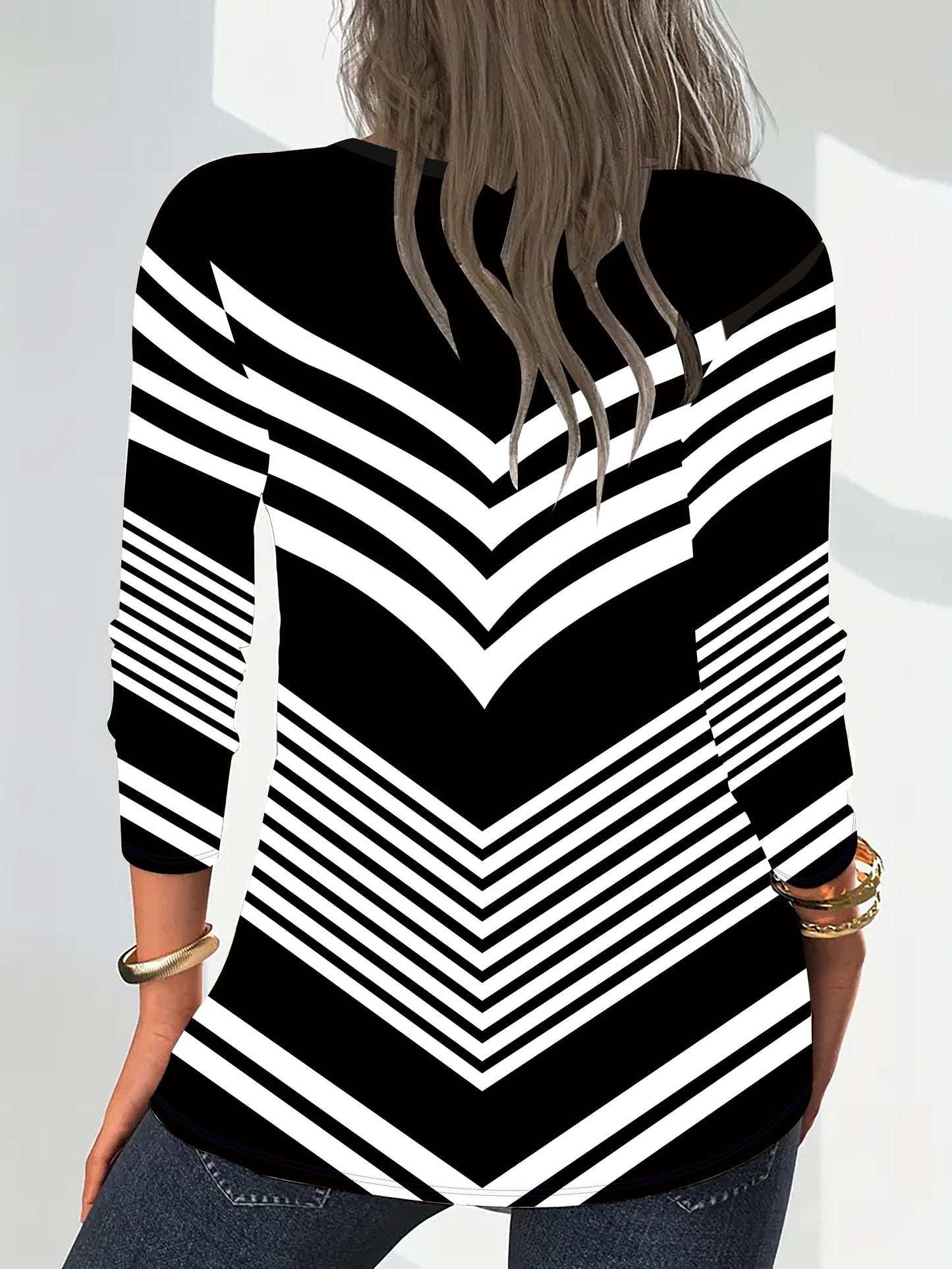 3/4 Sleeve Knit Polyester Blend Women's Elegant V-Neck T-Shirt - Striped Zip-Front, Regular Fit, Fall Collection